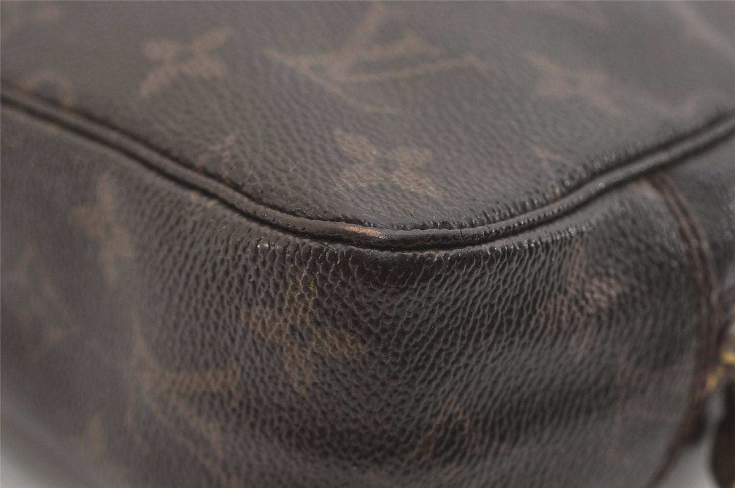 Auth Louis Vuitton Monogram Trousse Toilette 23 Clutch Hand Bag M47524 LV 4541J