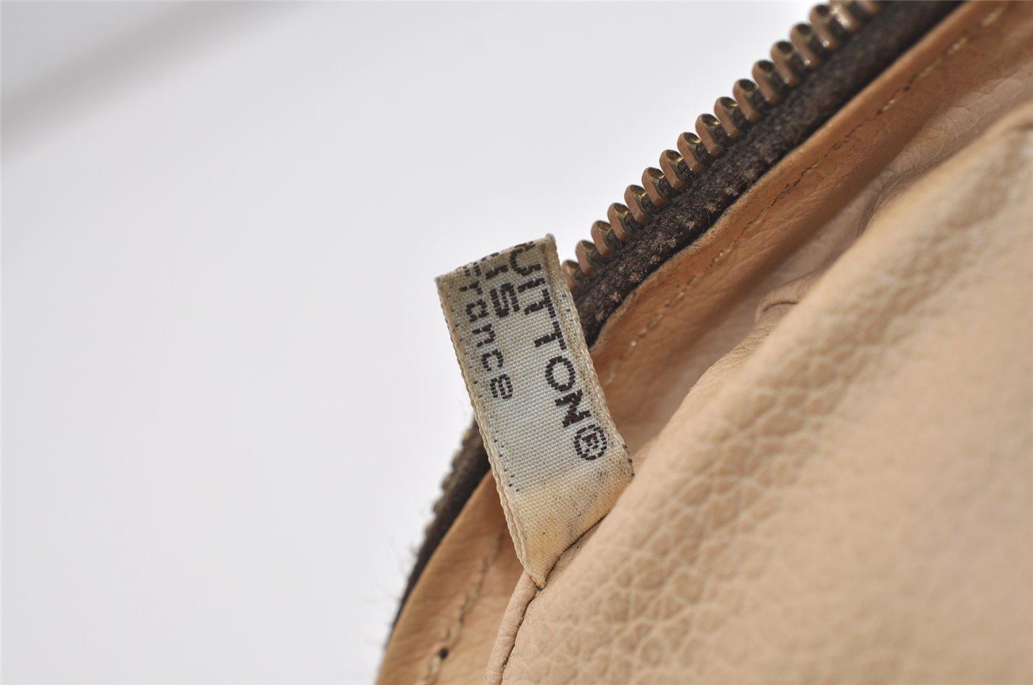 Auth Louis Vuitton Monogram Trousse Toilette 23 Clutch Hand Bag M47524 LV 4541J