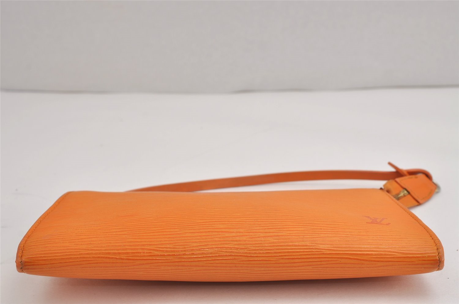 Authentic Louis Vuitton Epi Pochette Accessoires Pouch Orange M5294H LV 4542J