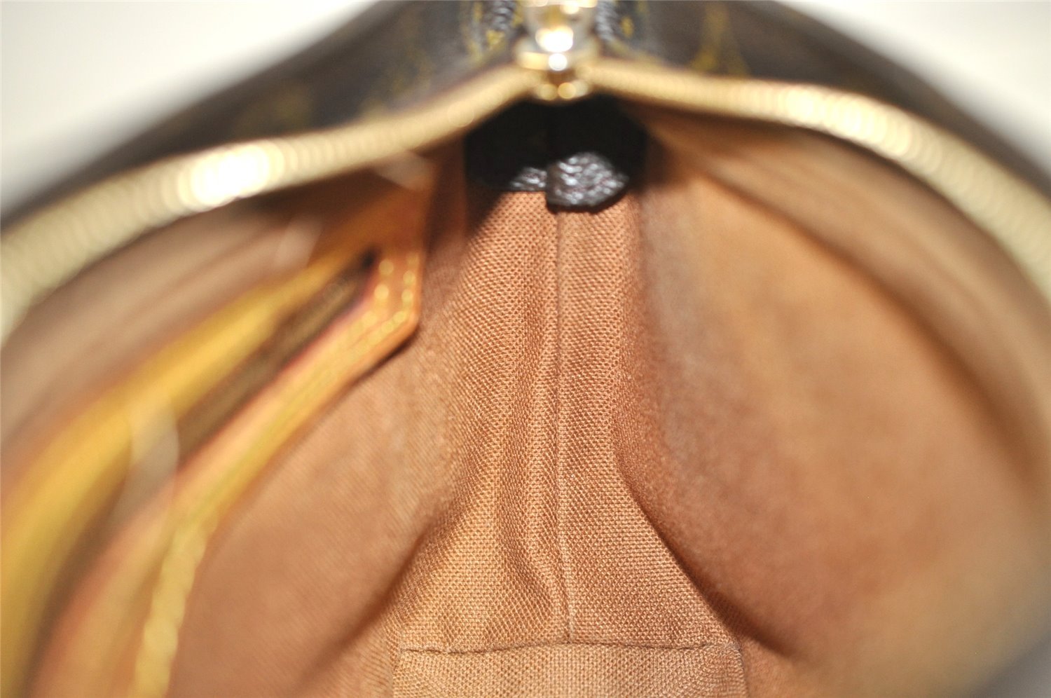 Authentic Louis Vuitton Monogram Trotteur Shoulder Cross Bag M51240 Junk 4546J