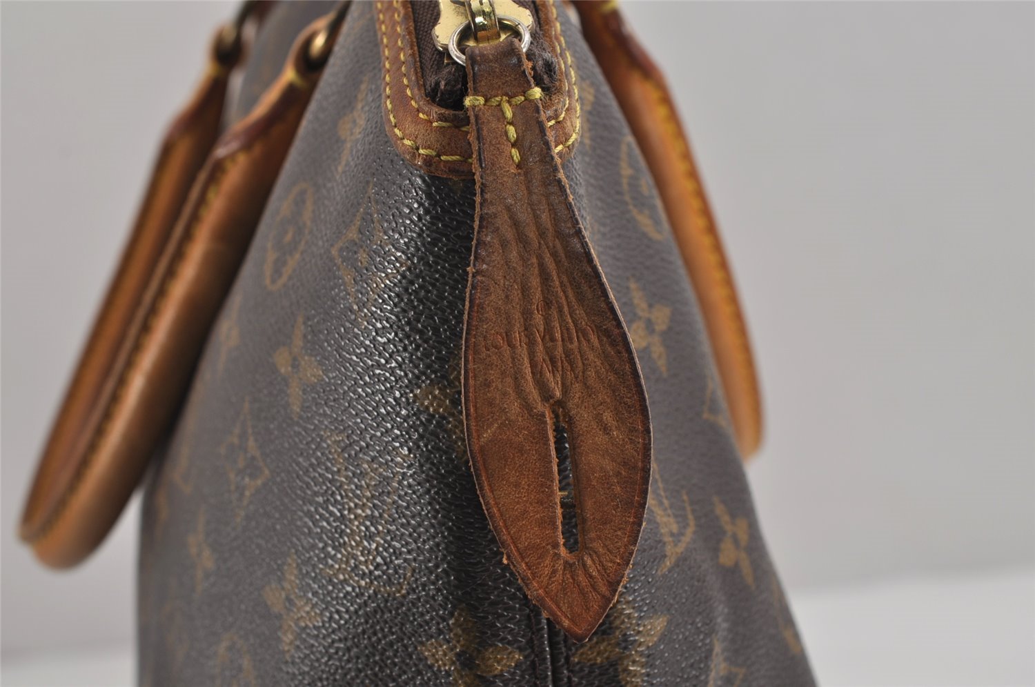 Authentic Louis Vuitton Monogram Lockit Vertical Hand Bag M40103 LV 4550J