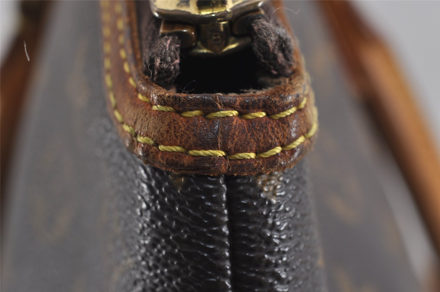 Authentic Louis Vuitton Monogram Lockit Vertical Hand Bag M40103 LV 4550J