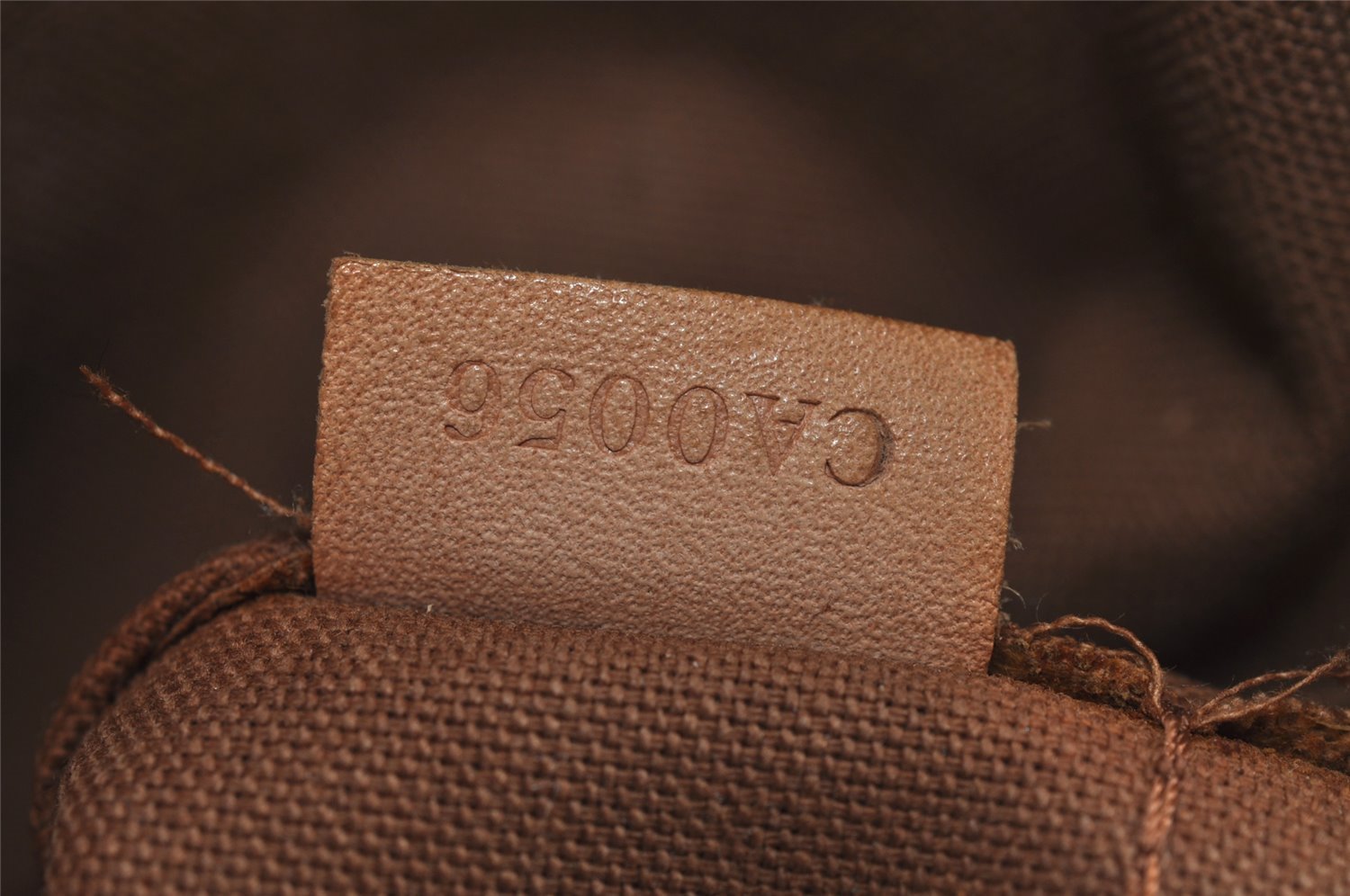 Authentic Louis Vuitton Monogram Lockit Vertical Hand Bag M40103 LV 4550J