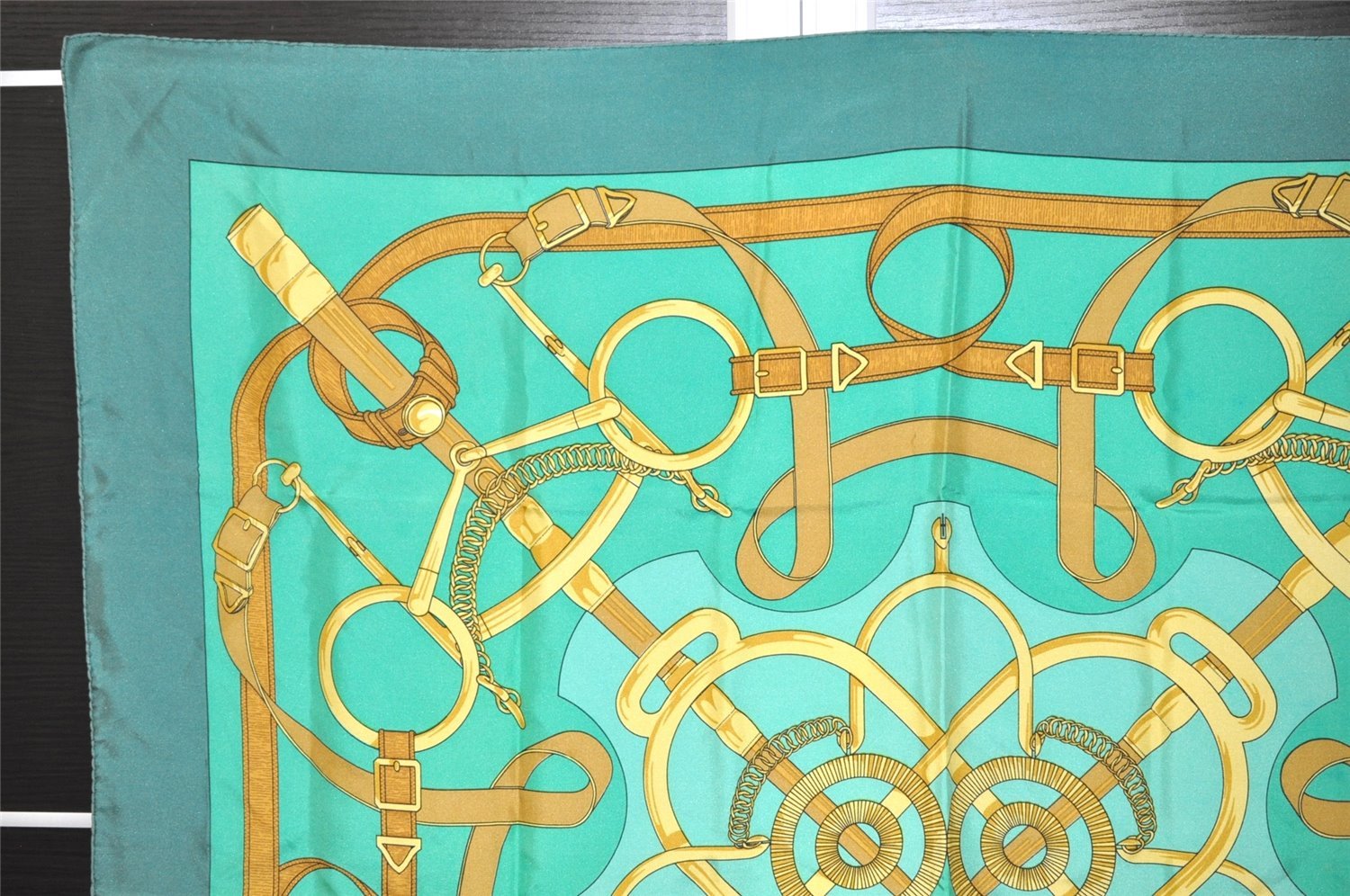 Authentic HERMES Carre 90 Scarf 