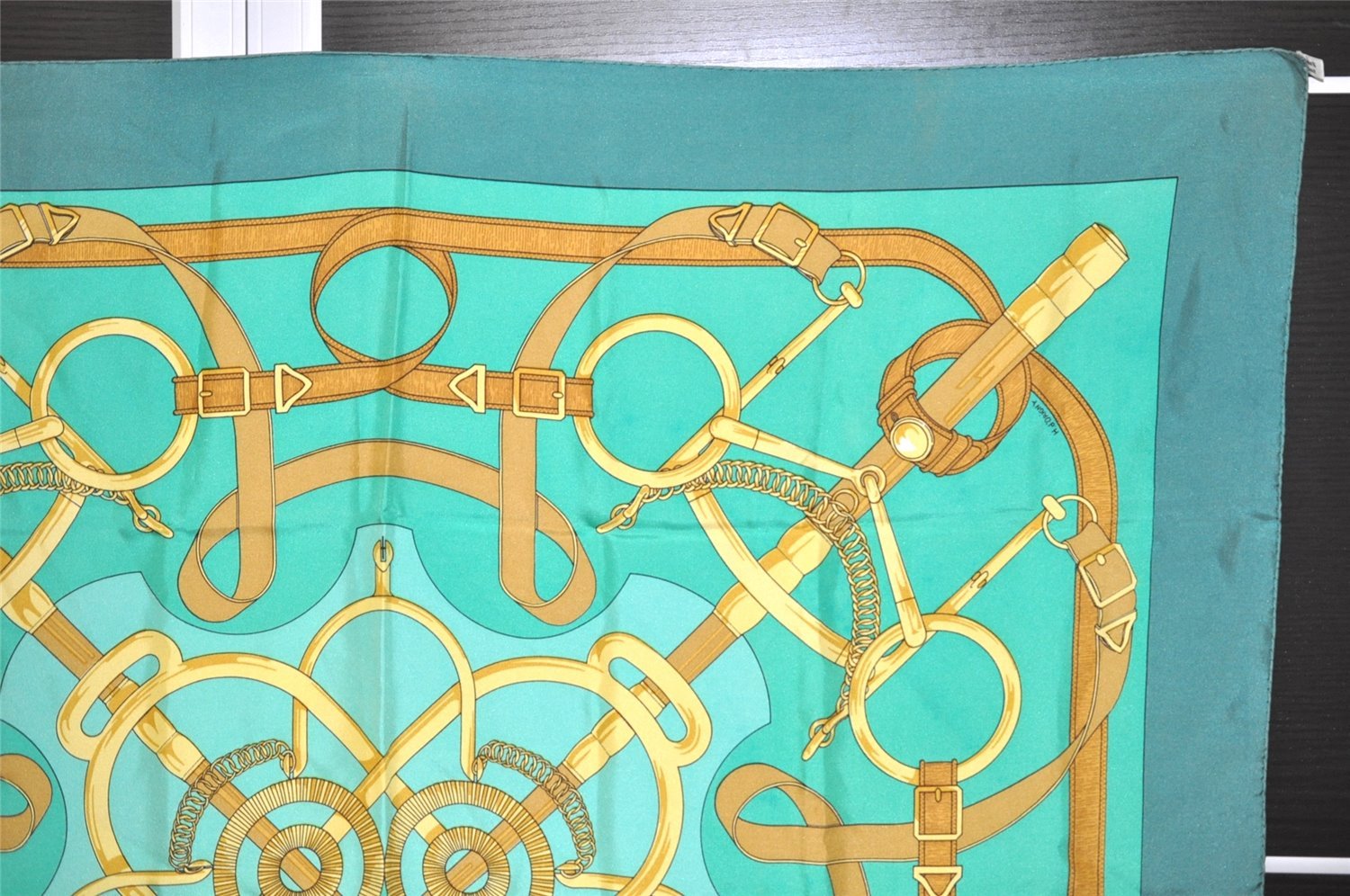 Authentic HERMES Carre 90 Scarf 