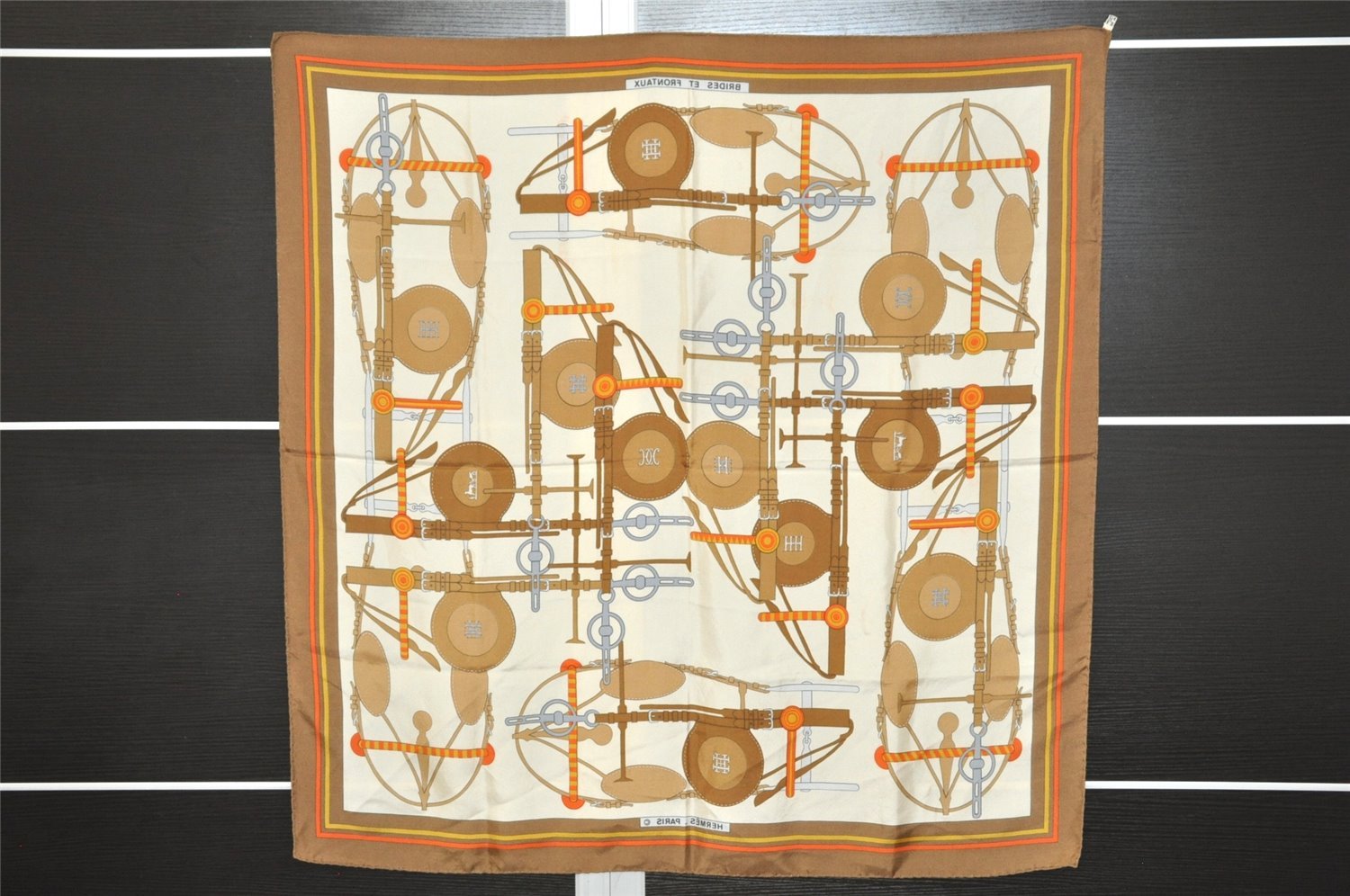 Authentic HERMES Carre 90 Scarf 