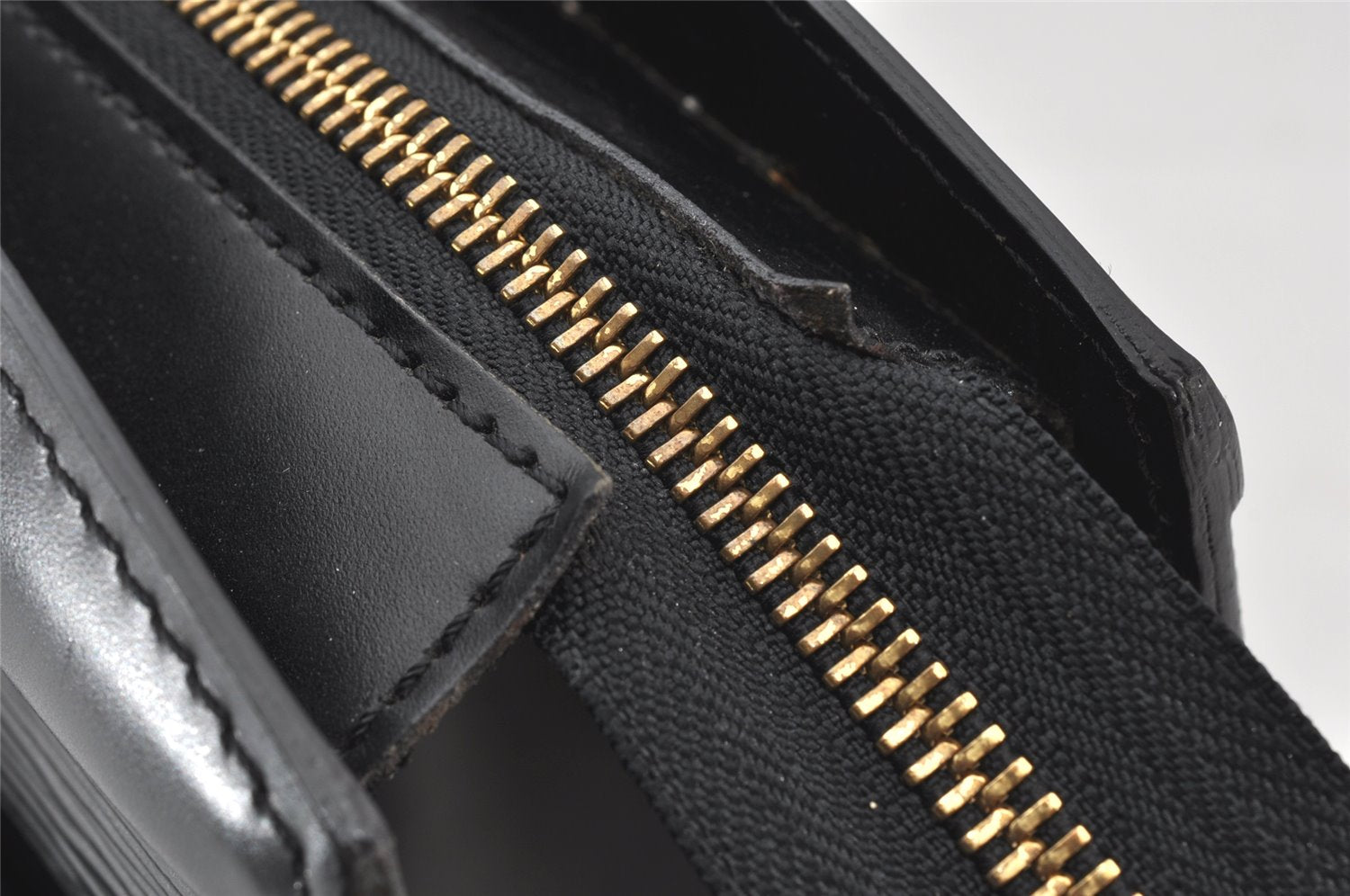 Authentic Louis Vuitton Epi Riviera Hand Bag Black M48182 LV Junk 4555K