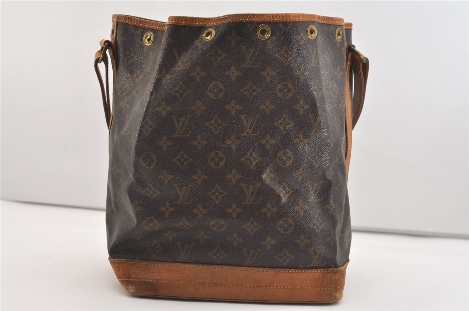 Authentic Louis Vuitton Monogram Noe Shoulder Drawstring Bag M42224 LV 4556J