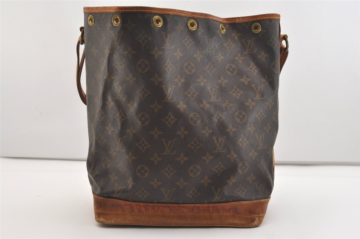 Authentic Louis Vuitton Monogram Noe Shoulder Drawstring Bag M42224 LV 4556J