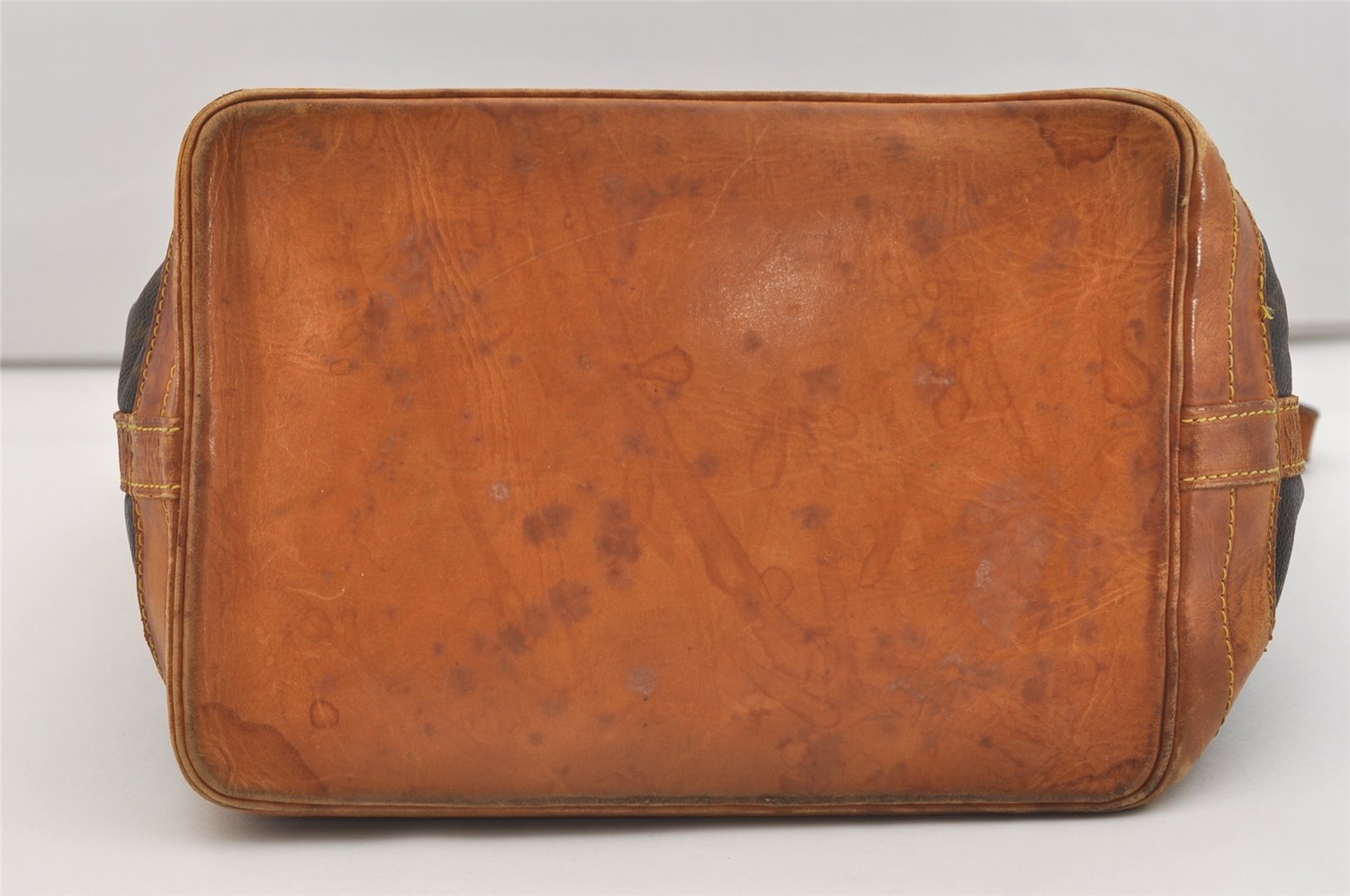 Authentic Louis Vuitton Monogram Noe Shoulder Drawstring Bag M42224 LV 4556J