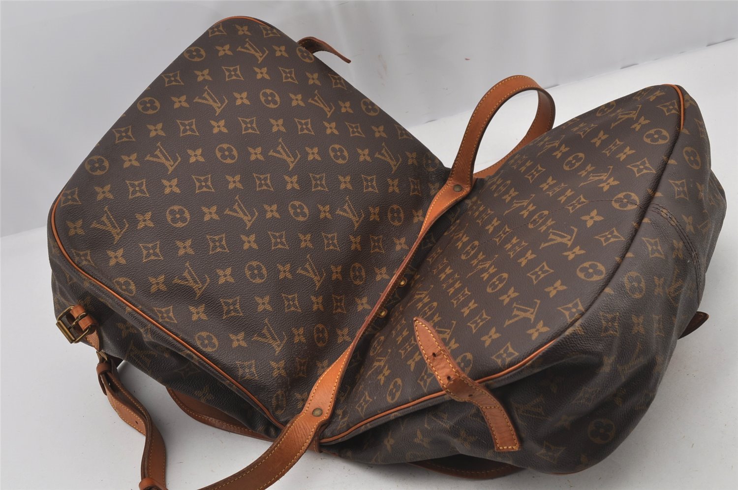 Authentic Louis Vuitton Monogram Saumur 35 Shoulder Cross Bag M42254 LV 4558J