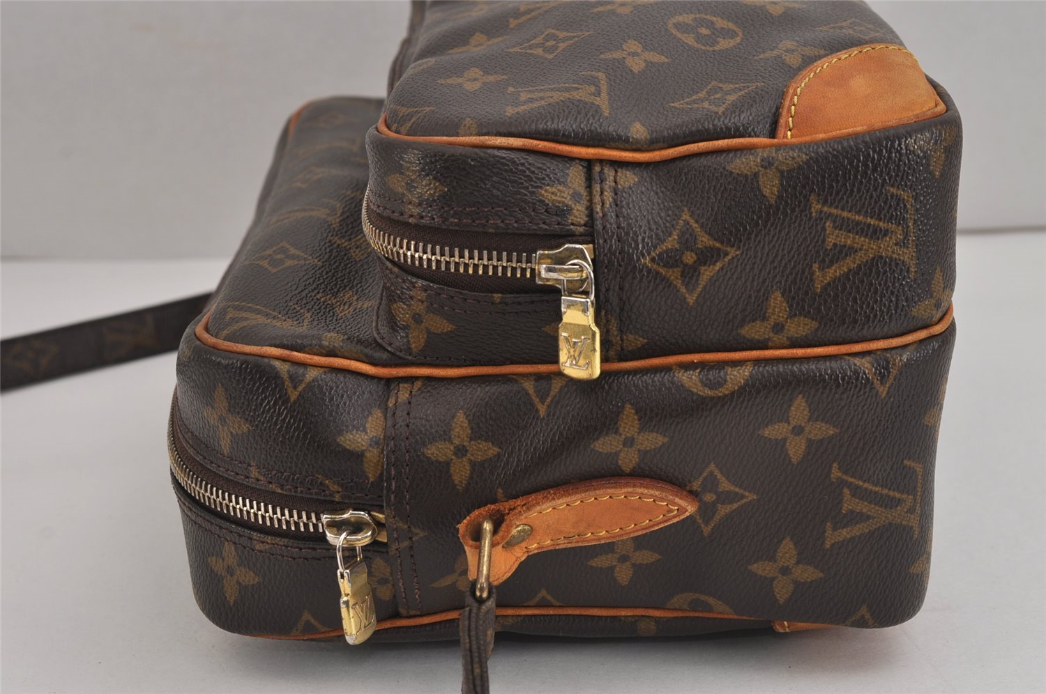 Authentic Louis Vuitton Monogram Nile Shoulder Cross Body Bag M45244 LV 4560J