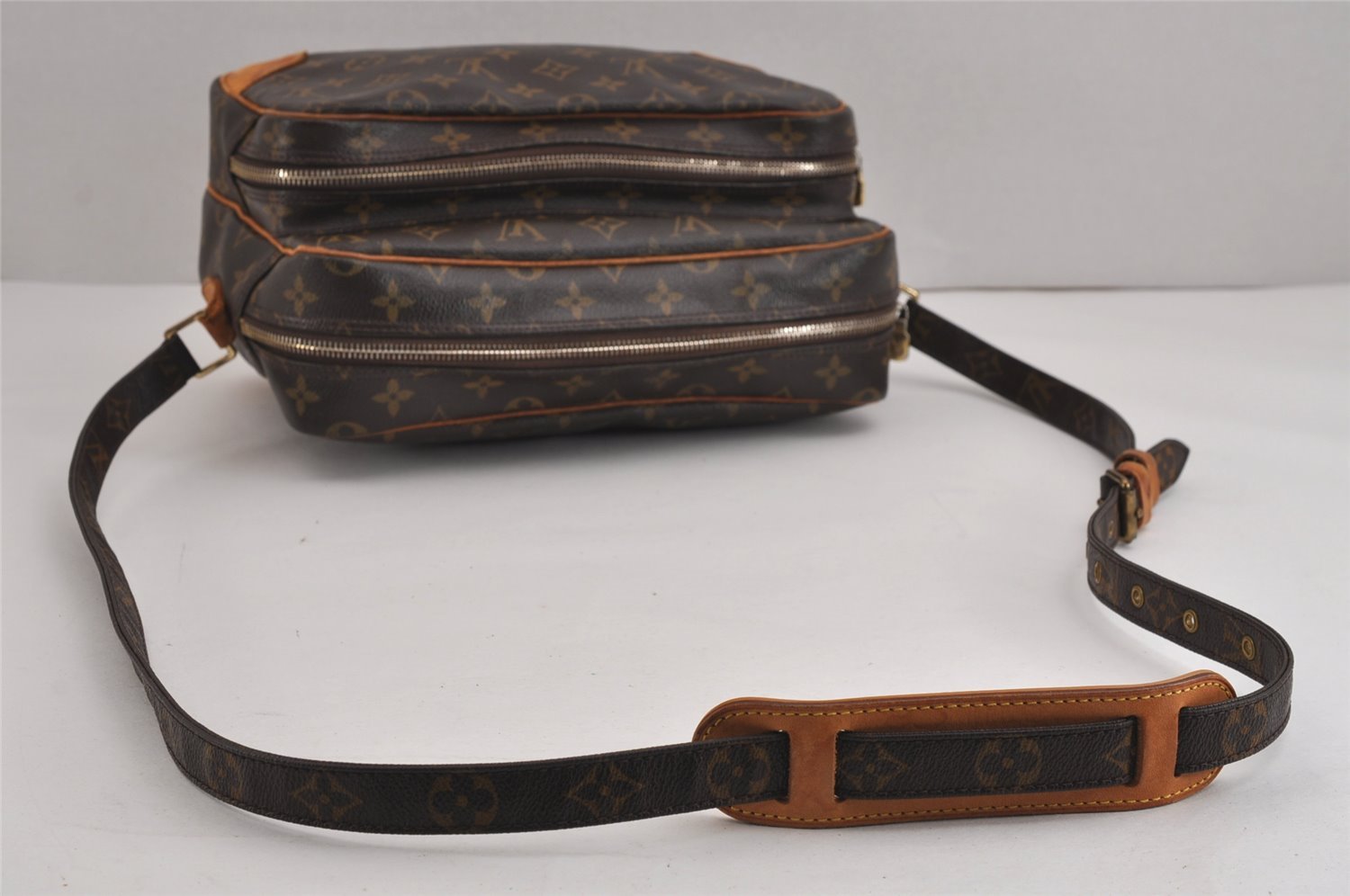 Authentic Louis Vuitton Monogram Nile Shoulder Cross Body Bag M45244 LV 4560J