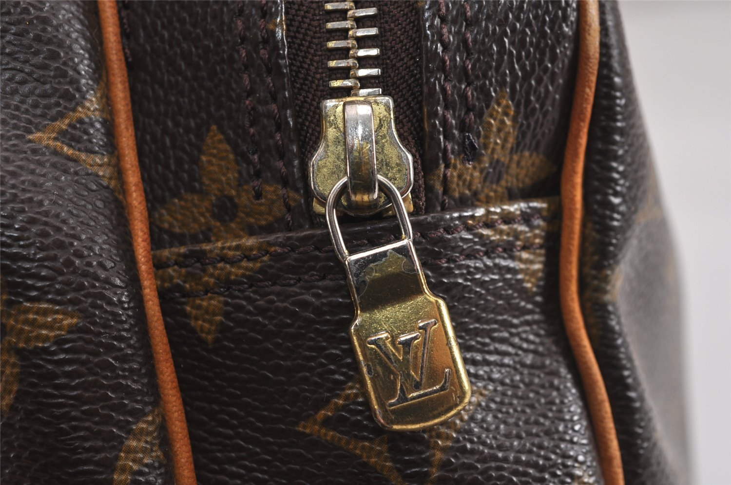 Authentic Louis Vuitton Monogram Nile Shoulder Cross Body Bag M45244 LV 4560J