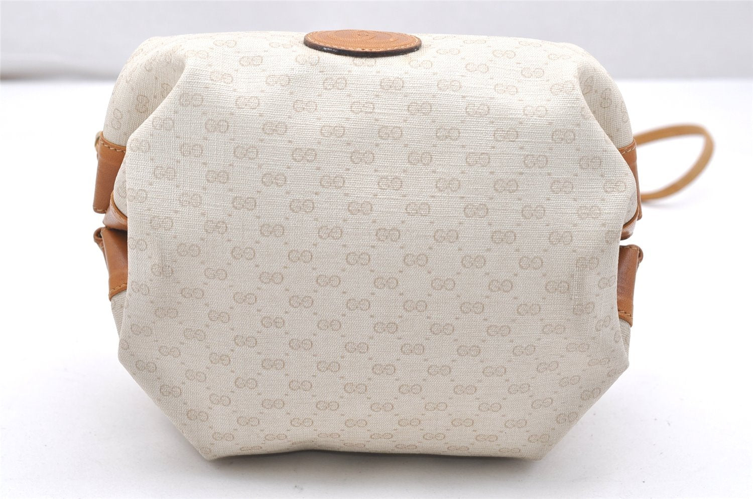 Authentic GUCCI Micro GG PVC Leather Shoulder Cross Bag Purse White Cream 4560K