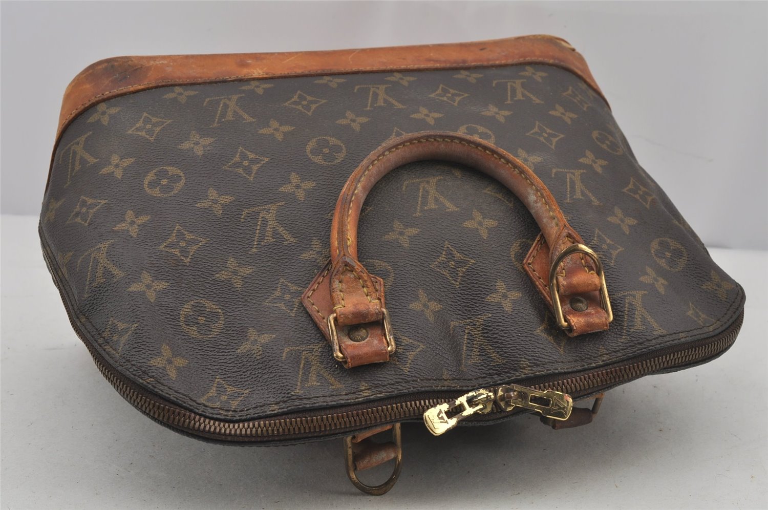 Authentic Louis Vuitton Monogram Alma Hand Bag Purse M51130 LV Junk 4561J