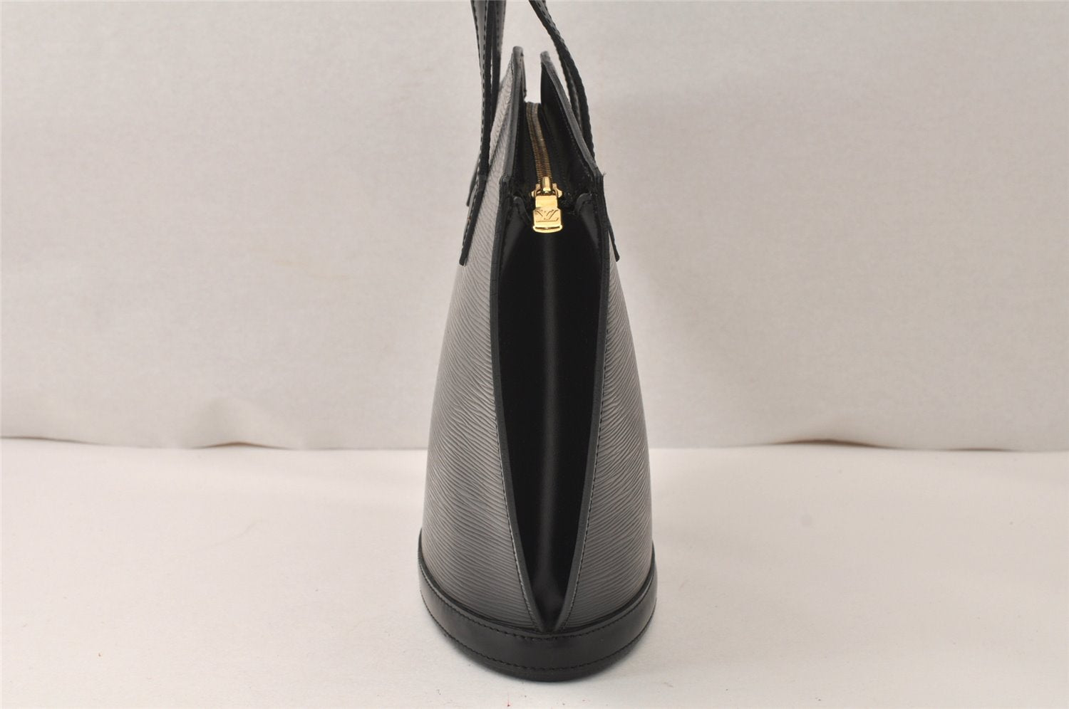 Authentic Louis Vuitton Epi Saint Jacques Hand Bag Black M52272 LV 4562K