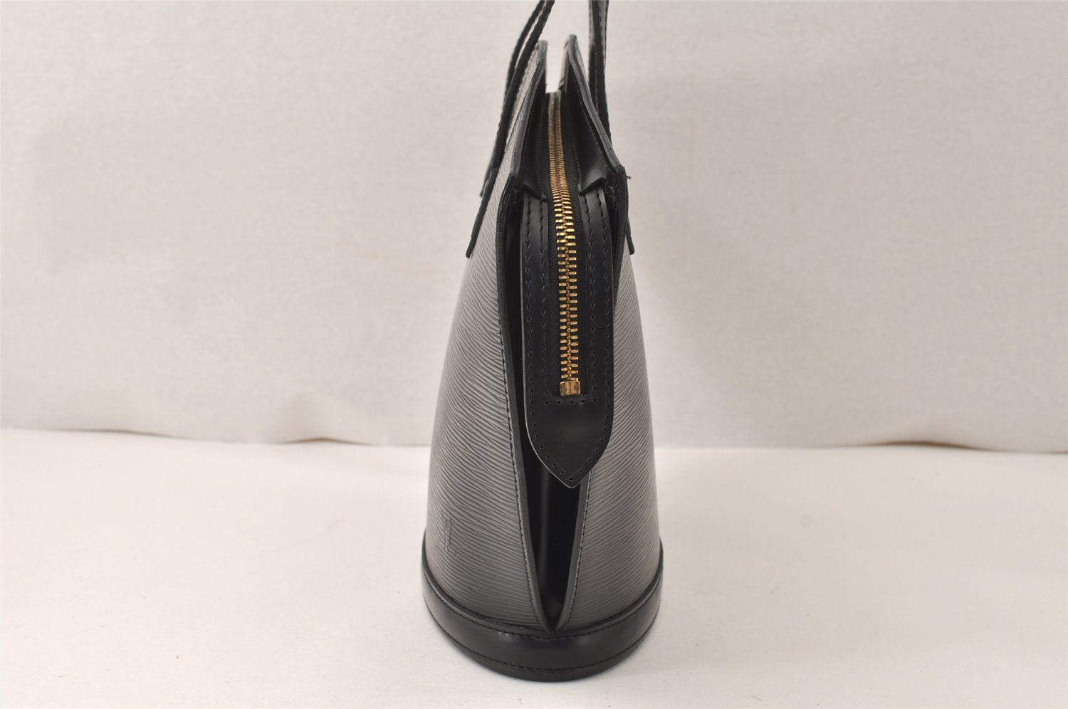 Authentic Louis Vuitton Epi Saint Jacques Hand Bag Black M52272 LV 4562K