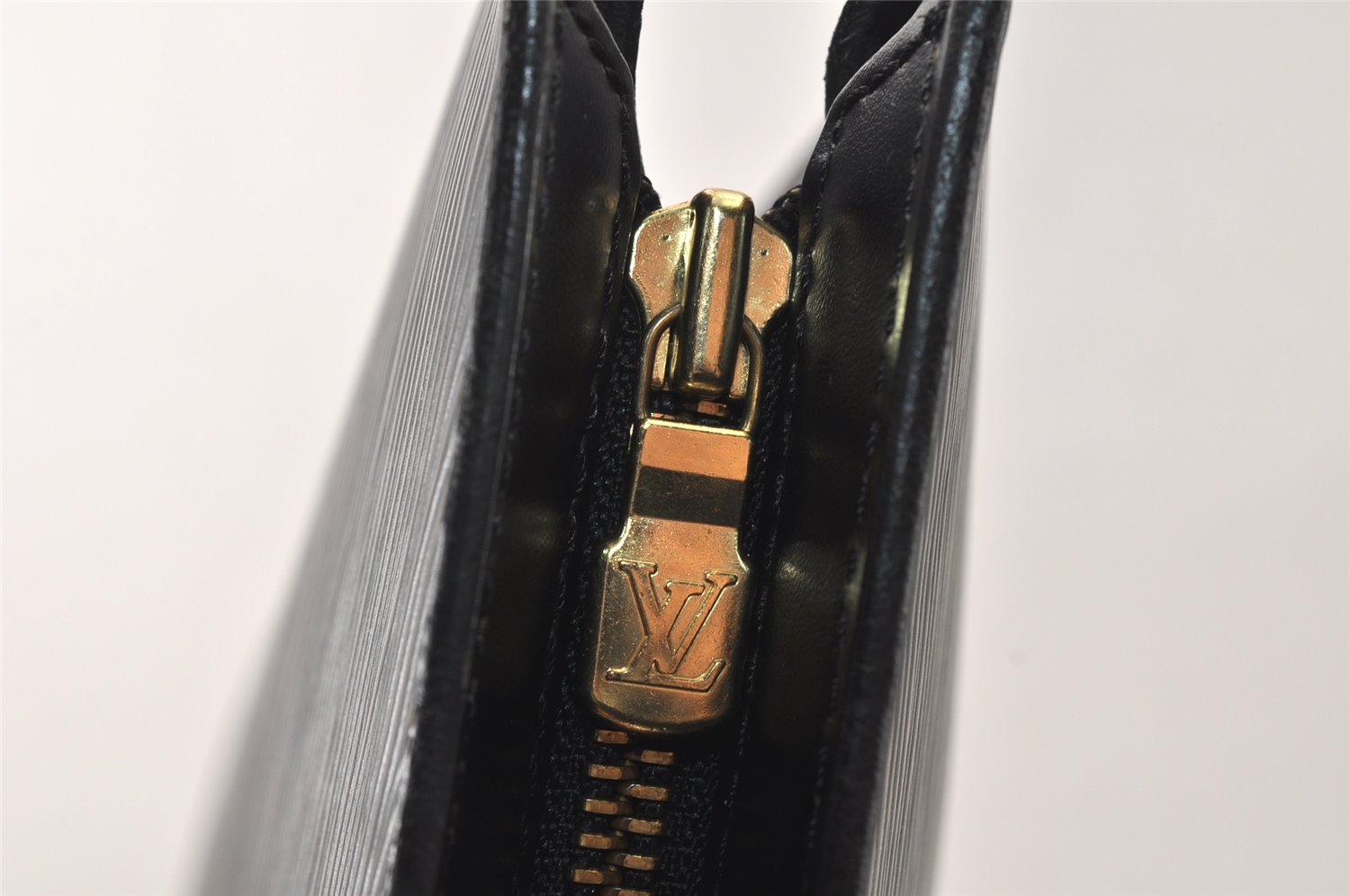 Authentic Louis Vuitton Epi Saint Jacques Hand Bag Black M52272 LV 4562K