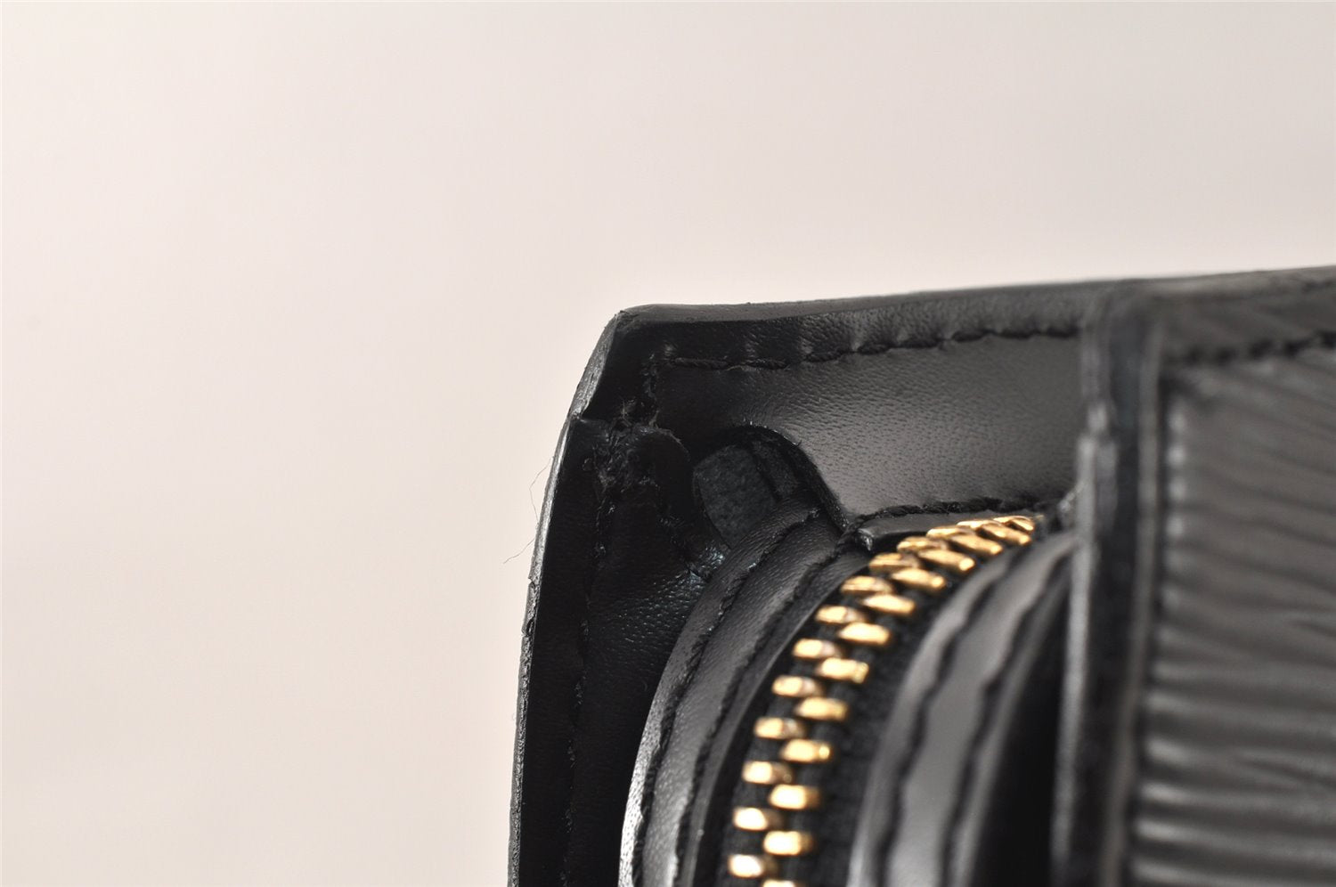 Authentic Louis Vuitton Epi Saint Jacques Hand Bag Black M52272 LV 4562K