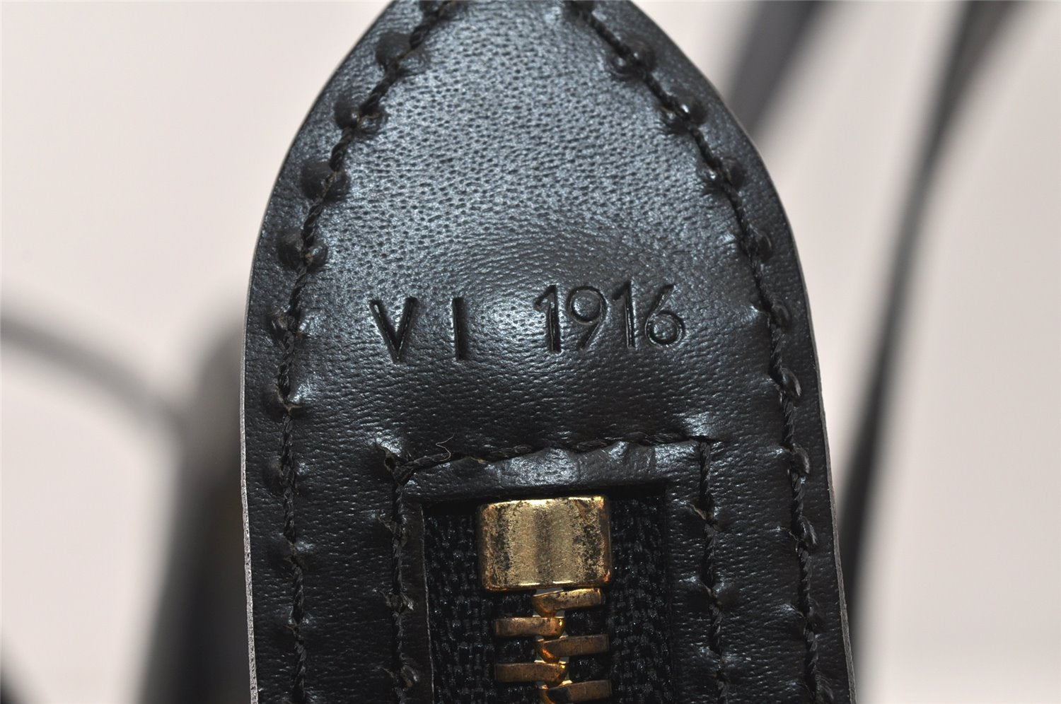 Authentic Louis Vuitton Epi Saint Jacques Hand Bag Black M52272 LV 4562K