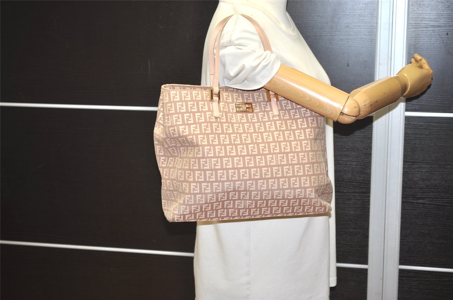 Authentic FENDI Vintage Zucchino Hand Bag Purse Canvas Leather Beige 4566I