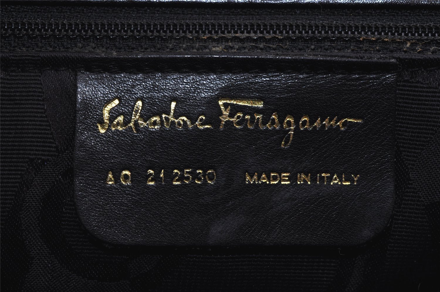 Authentic Salvatore Ferragamo Vara Shoulder Tote Bag Leather Black SF 4567I