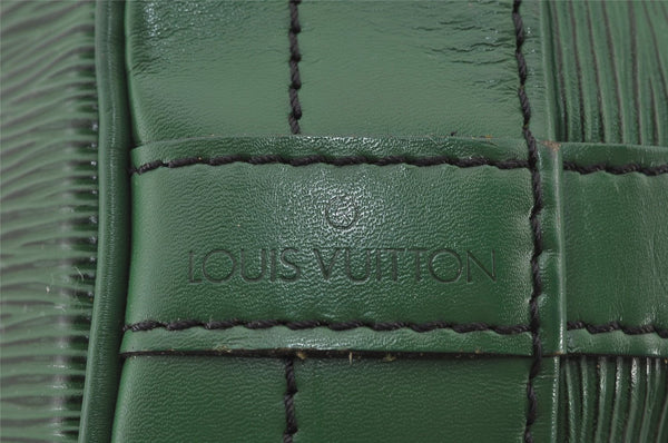 Authentic Louis Vuitton Epi Noe Shoulder Drawstring Bag Green M44004 LV 4567J
