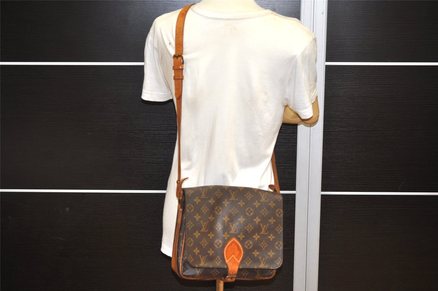 Authentic Louis Vuitton Monogram Cartouchiere GM M51252 Shoulder Cross Bag 4569K