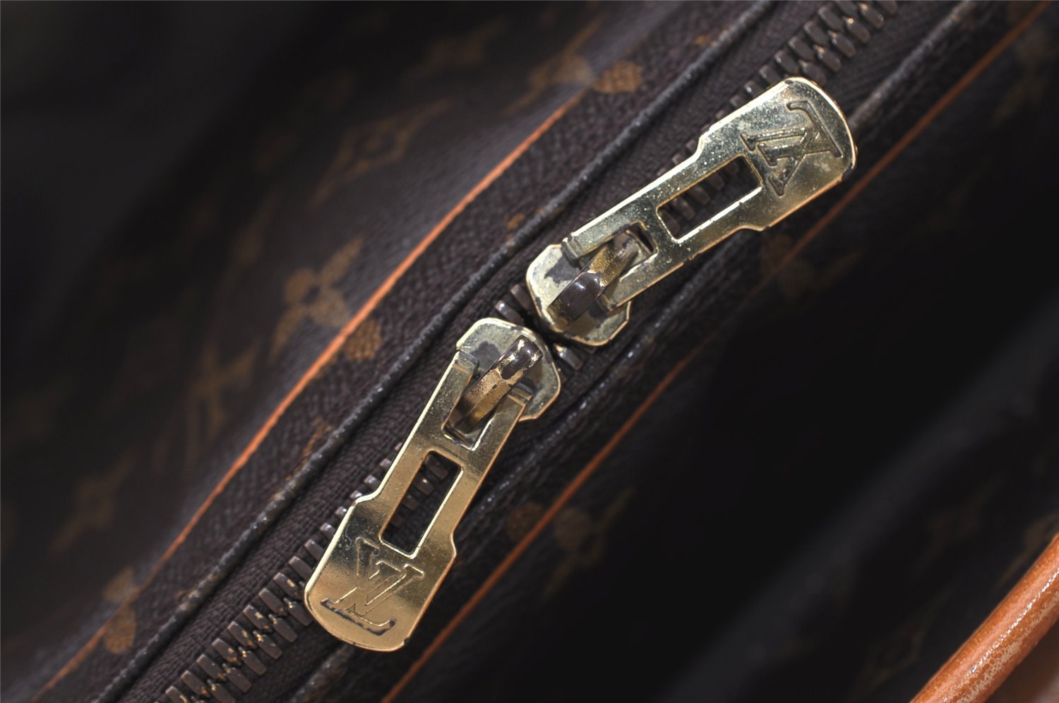 Authentic Louis Vuitton Monogram Rivoli Business Hand Bag M53380 LV Junk 4571J