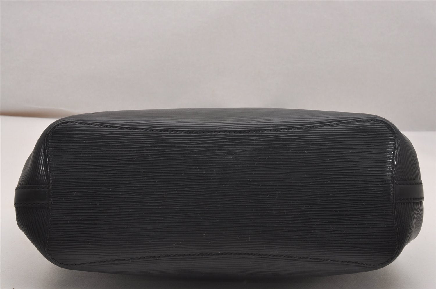 Authentic Louis Vuitton Epi Mandara MM Shoulder Cross Bag Black M58892 LV 4573J