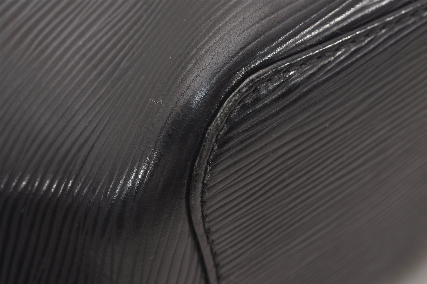 Authentic Louis Vuitton Epi Mandara MM Shoulder Cross Bag Black M58892 LV 4573J