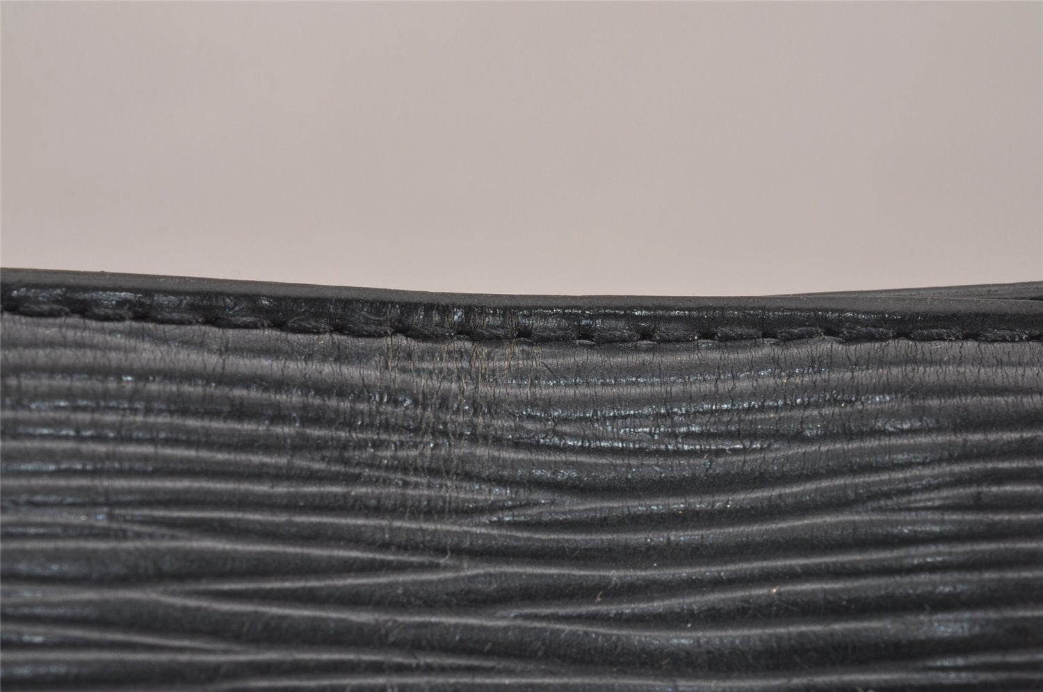 Authentic Louis Vuitton Epi Mandara MM Shoulder Cross Bag Black M58892 LV 4573J