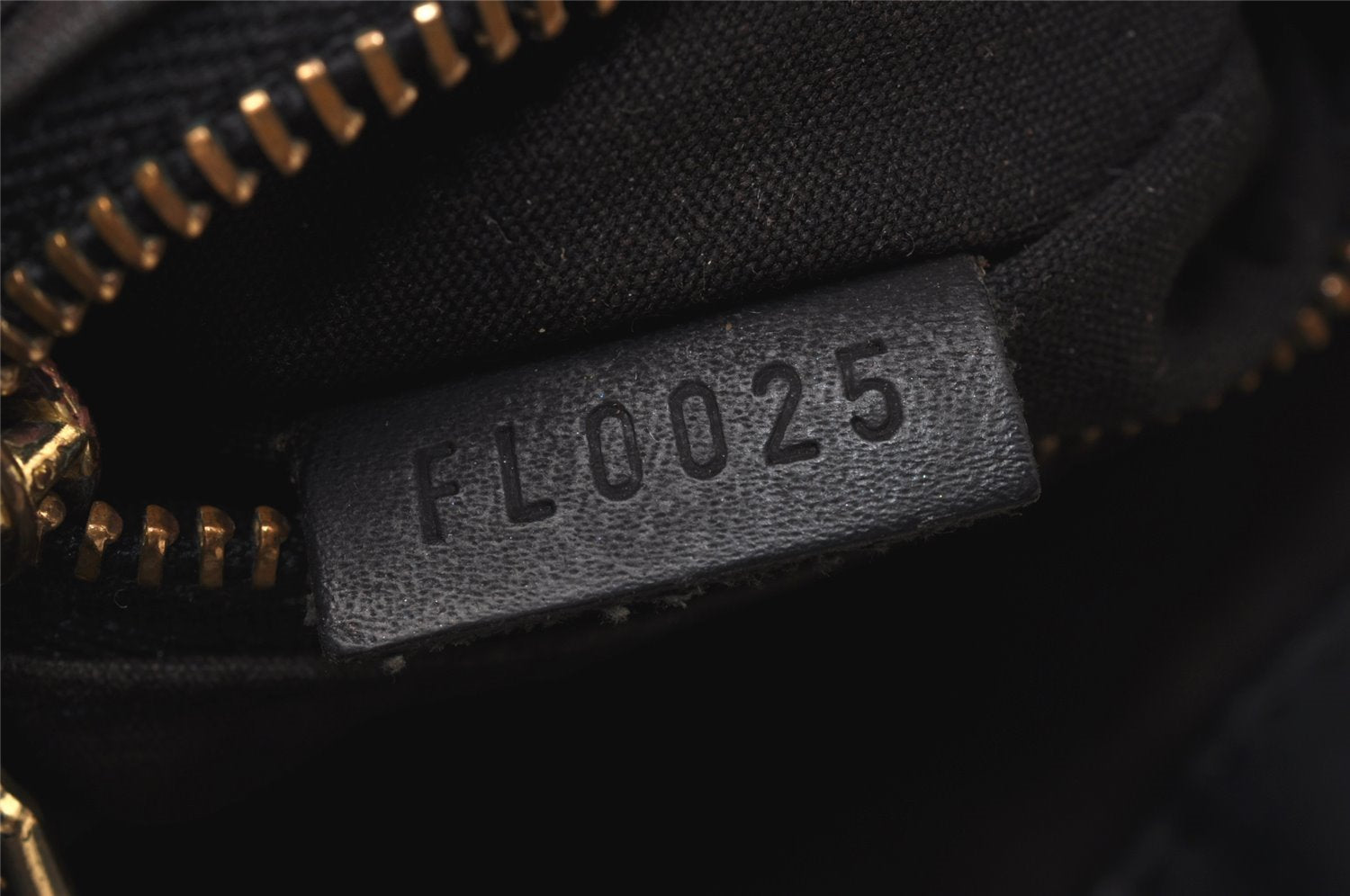 Authentic Louis Vuitton Epi Mandara MM Shoulder Cross Bag Black M58892 LV 4573J