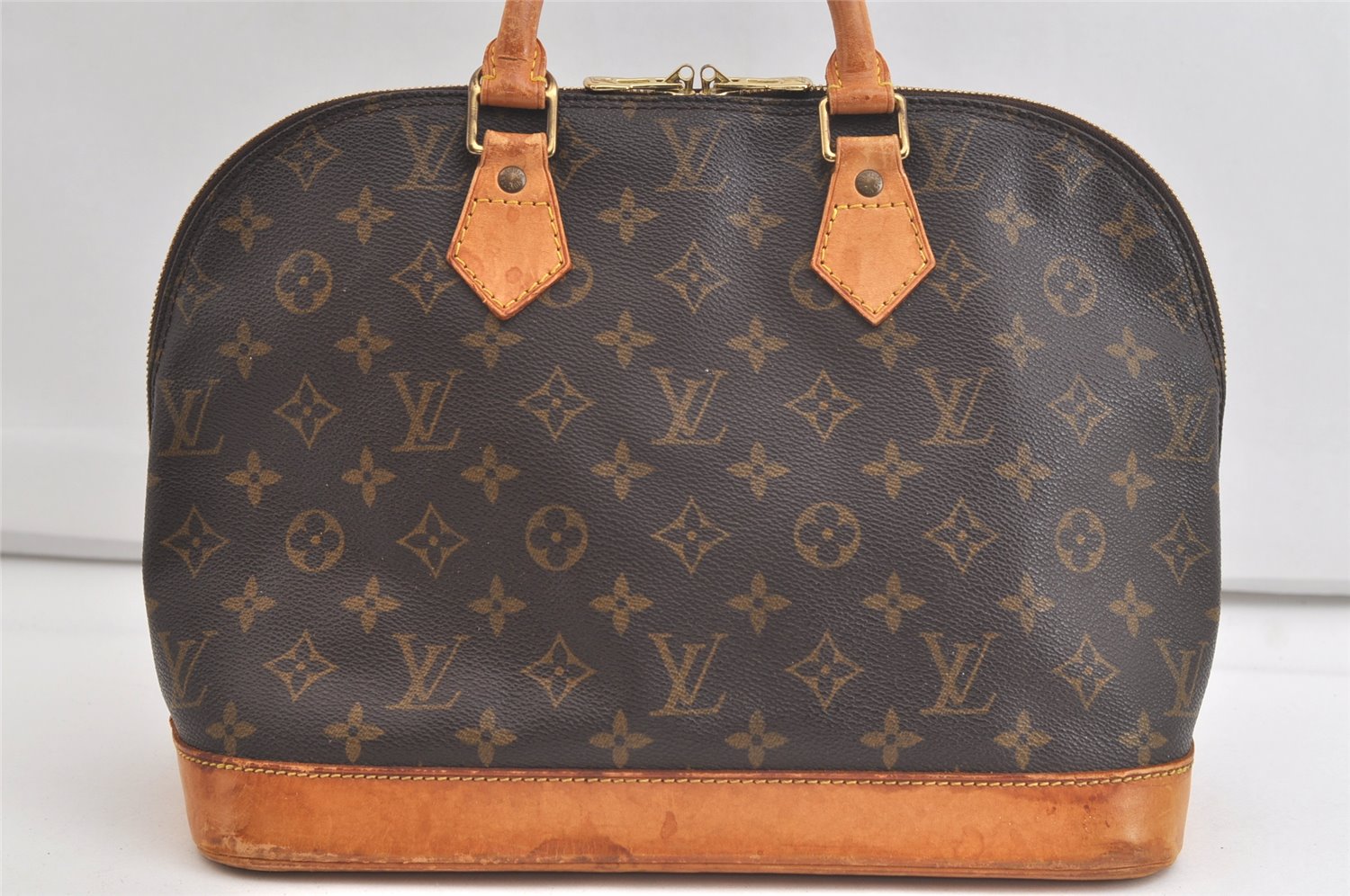 Authentic Louis Vuitton Monogram Alma Hand Bag Purse M51130 LV 4574K