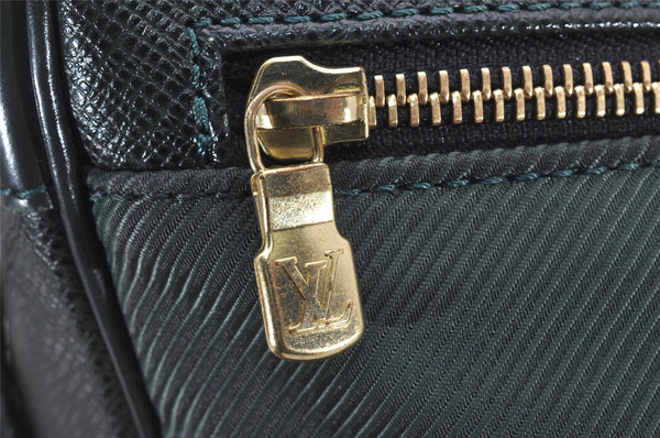 Auth Louis Vuitton Taiga Victor Shoulder Cross Body Bag Green M30142 LV 4577J