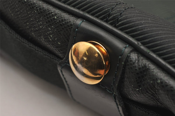 Auth Louis Vuitton Taiga Victor Shoulder Cross Body Bag Green M30142 LV 4577J