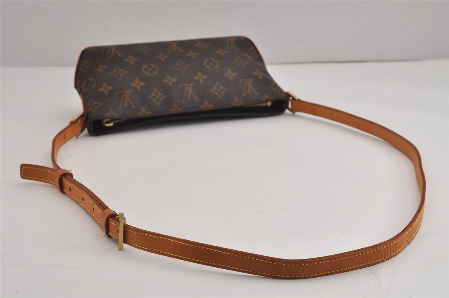 Authentic Louis Vuitton Monogram Trotteur Shoulder Cross Bag M51240 LV 4578J