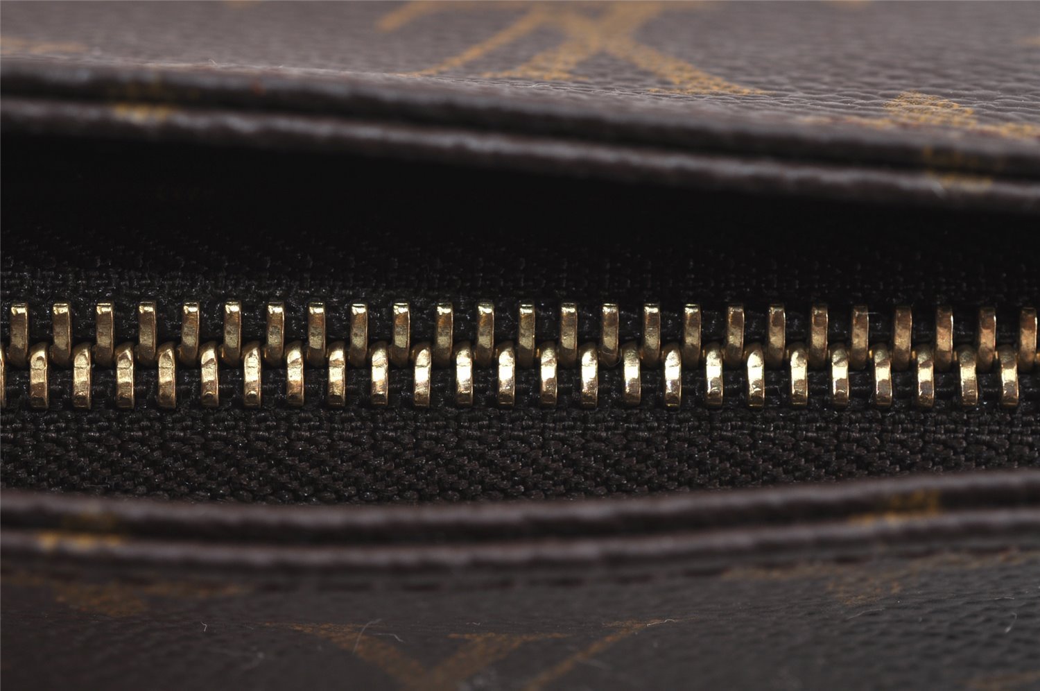 Authentic Louis Vuitton Monogram Trotteur Shoulder Cross Bag M51240 LV 4578J