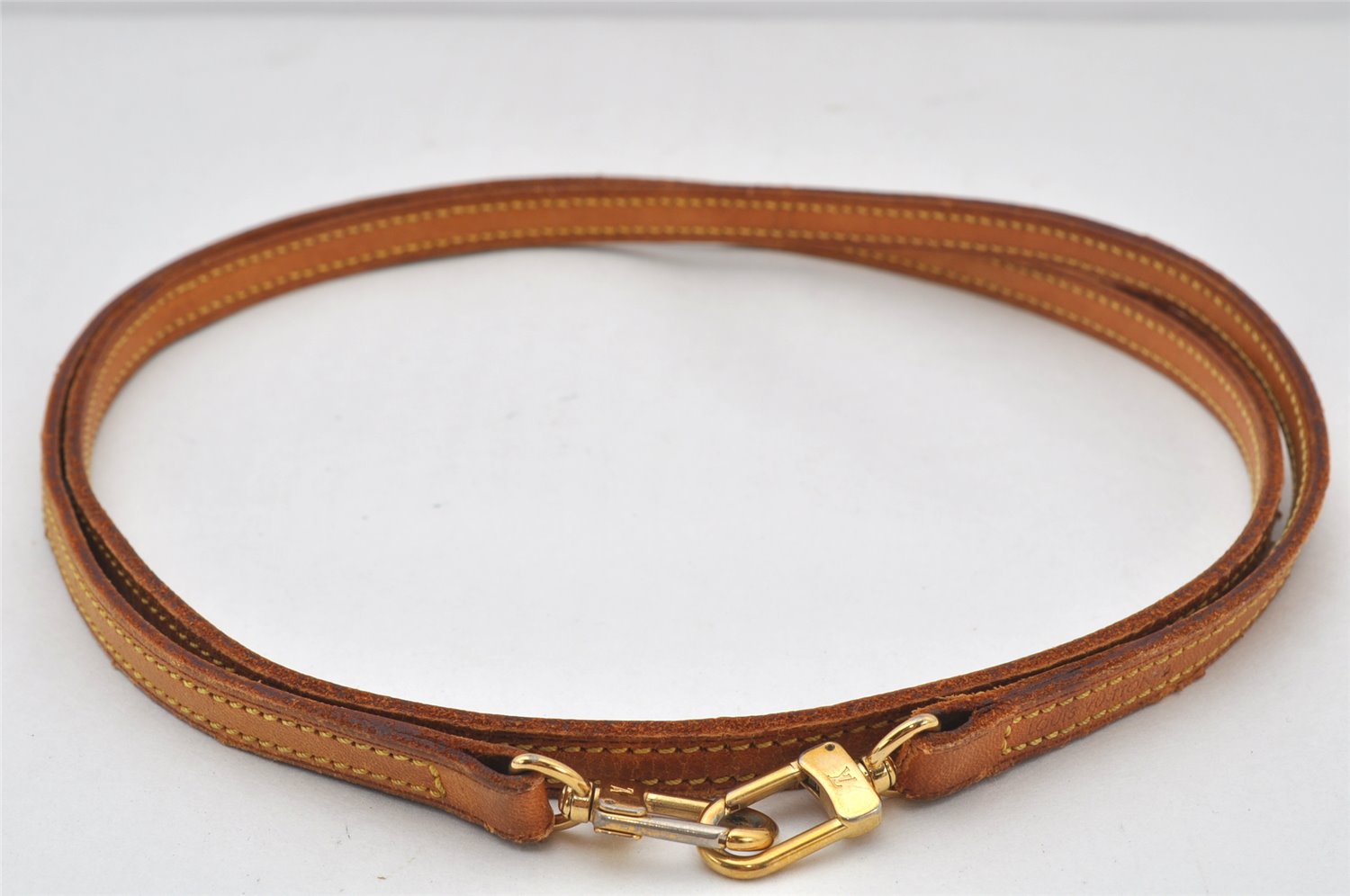 Authentic Louis Vuitton Leather Shoulder Strap Beige 49.8