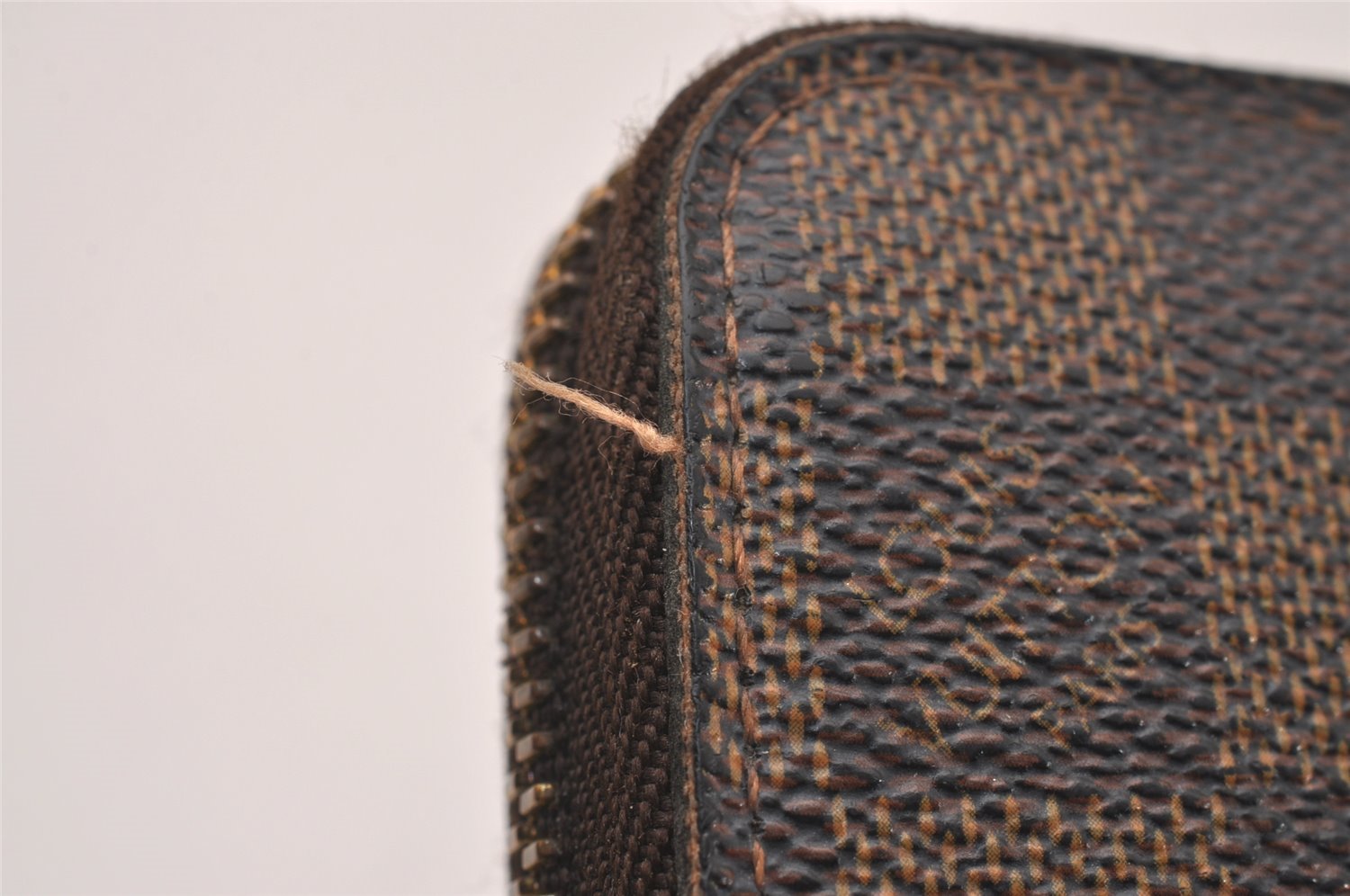 Authentic Louis Vuitton Damier Zippy Long Wallet Purse N60015 LV 4587J