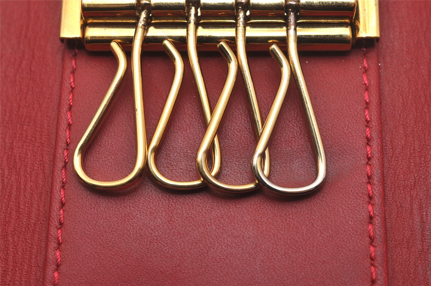 Authentic Louis Vuitton Vernis Multicles 4 Four Hooks Key Case M91976 Red 4589J