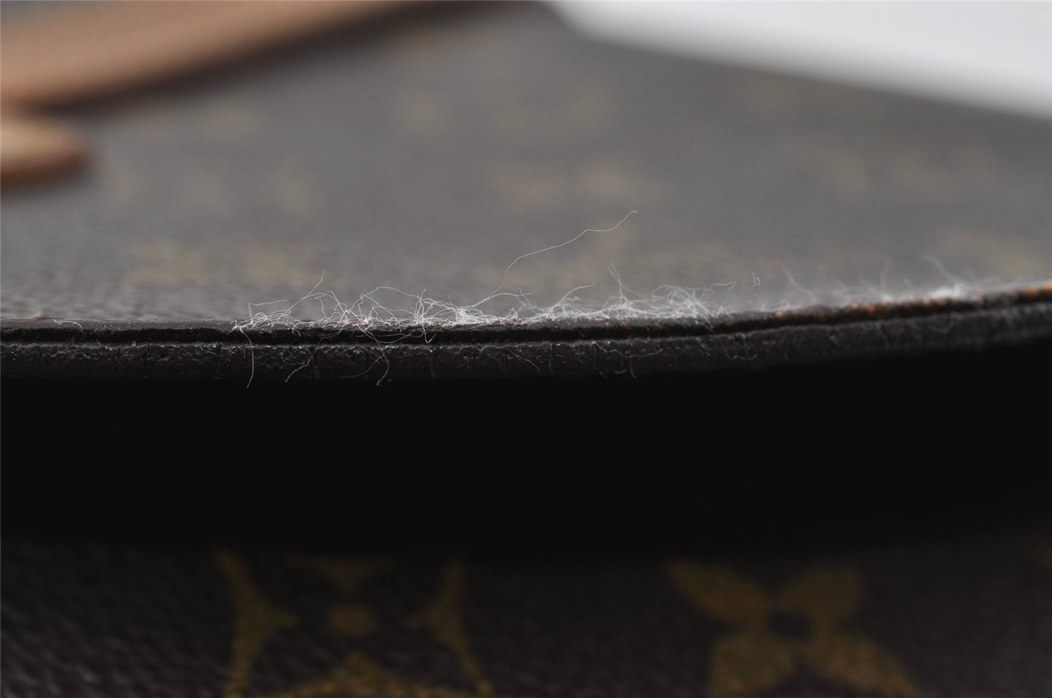 Authentic Louis Vuitton Monogram Chantilly GM Shoulder Cross Bag M51232 LV 4592I