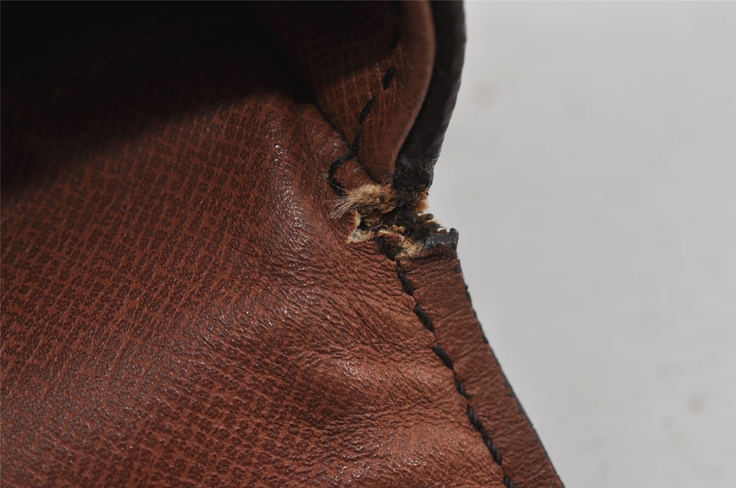 Authentic Louis Vuitton Monogram Chantilly GM Shoulder Cross Bag M51232 LV 4592I