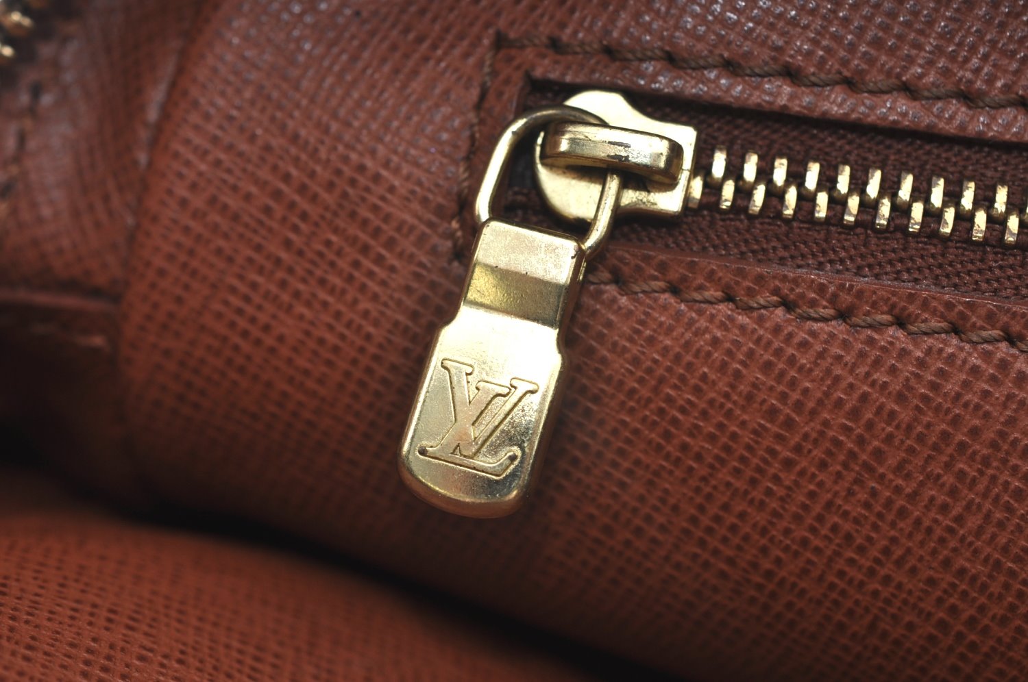 Authentic Louis Vuitton Monogram Marly Dragonne GM M51825 Clutch Hand Bag 4593I