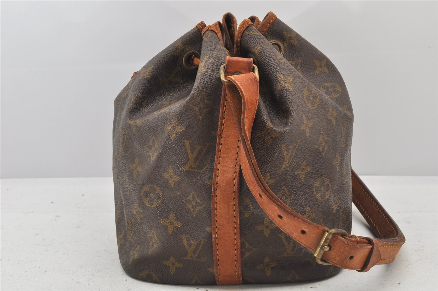 Authentic Louis Vuitton Monogram Petit Noe Drawstring Bag Old Model LV 4598K