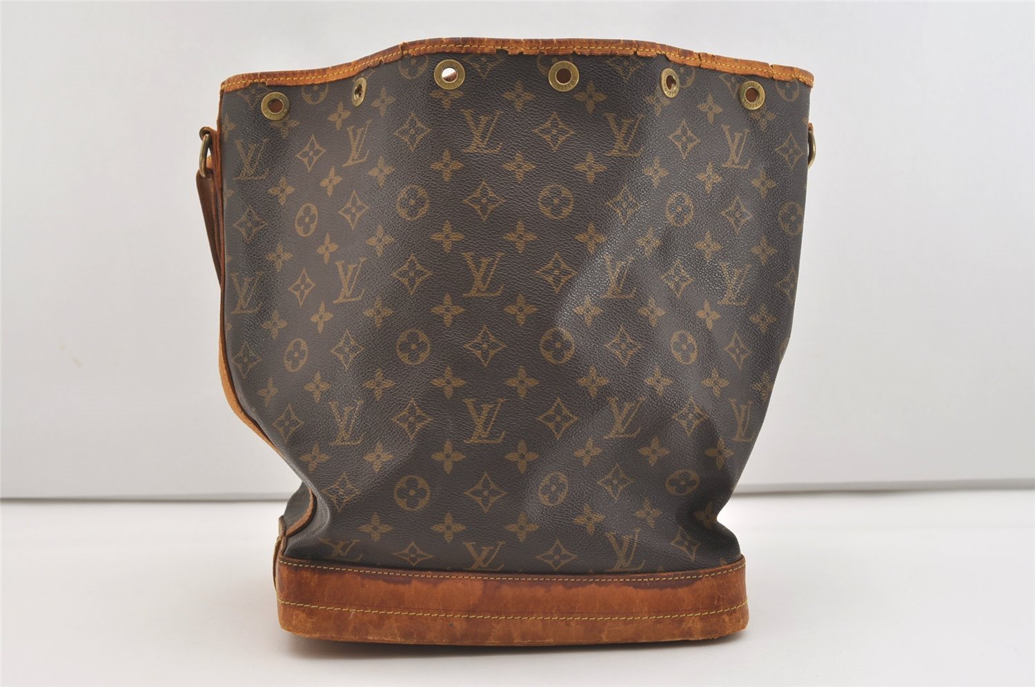 Authentic Louis Vuitton Monogram Noe Shoulder Drawstring Bag M42224 LV 4601J