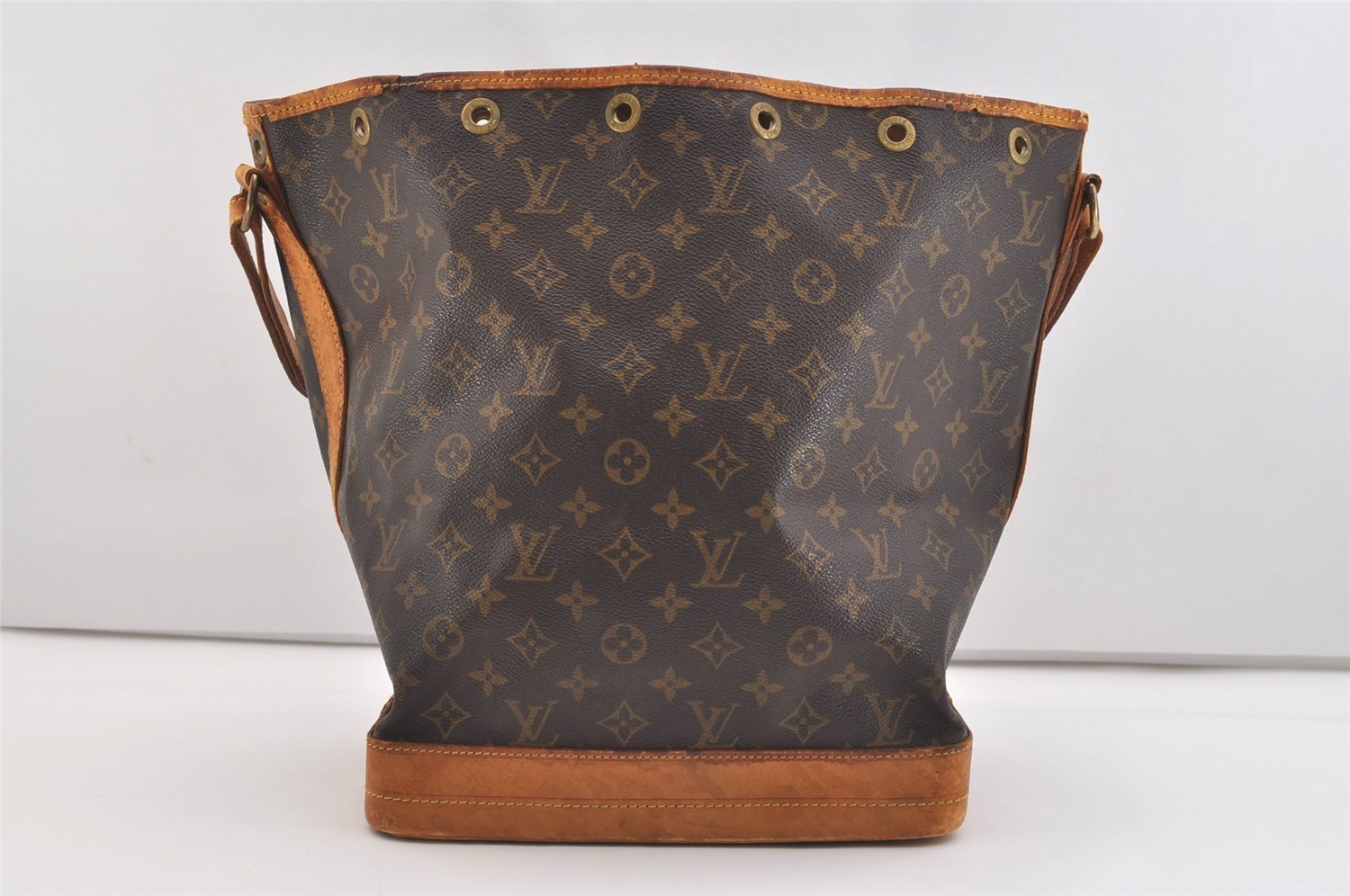 Authentic Louis Vuitton Monogram Noe Shoulder Drawstring Bag M42224 LV 4601J