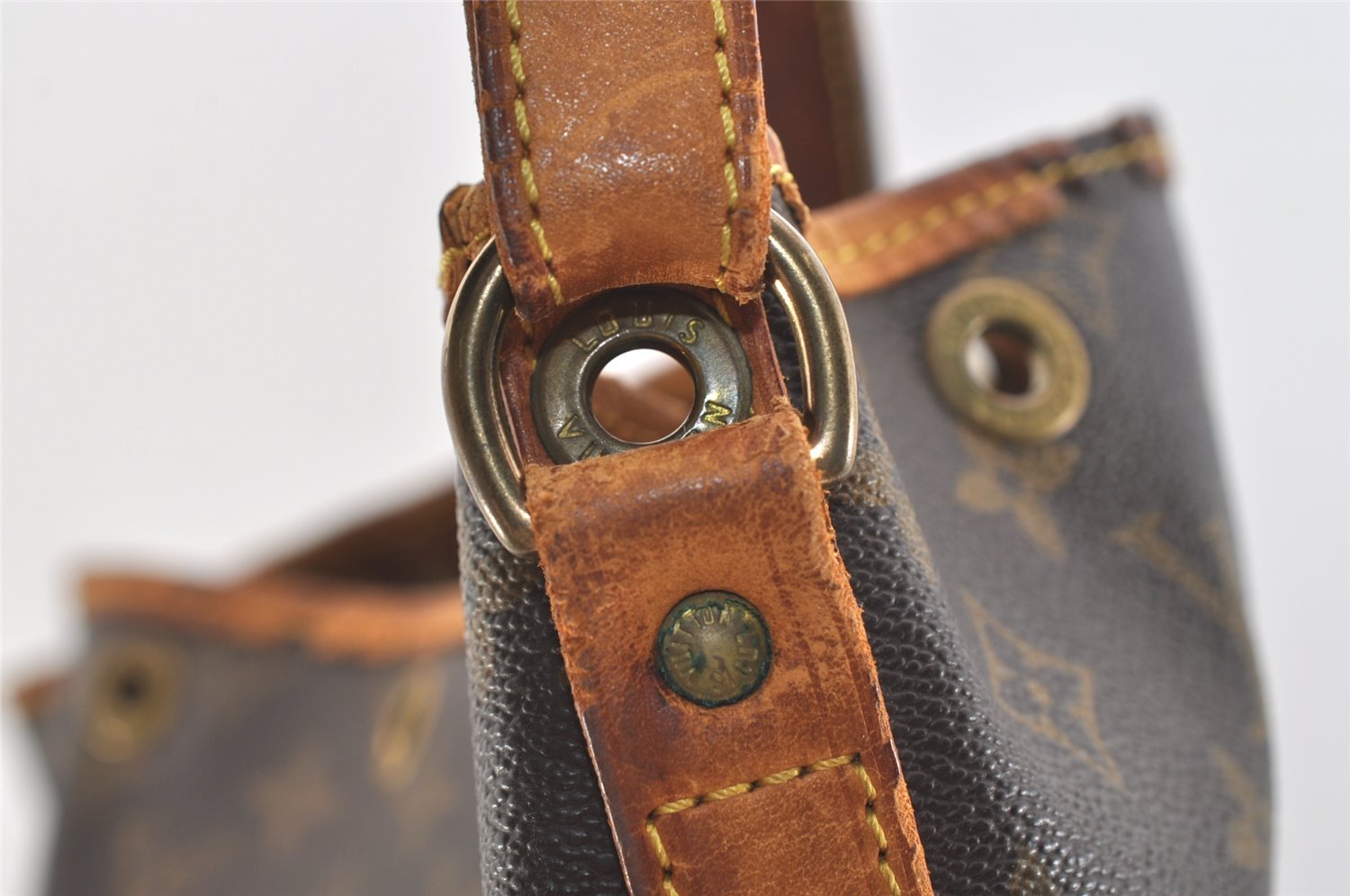 Authentic Louis Vuitton Monogram Noe Shoulder Drawstring Bag M42224 LV 4601J