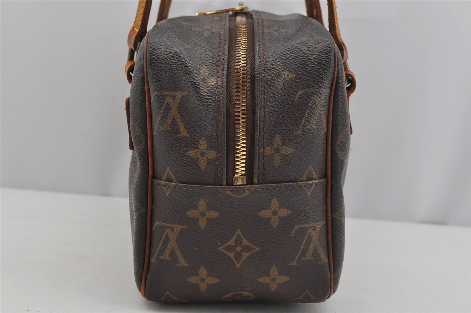 Authentic Louis Vuitton Monogram Cite MM Shoulder Bag M51182 Junk 4602J